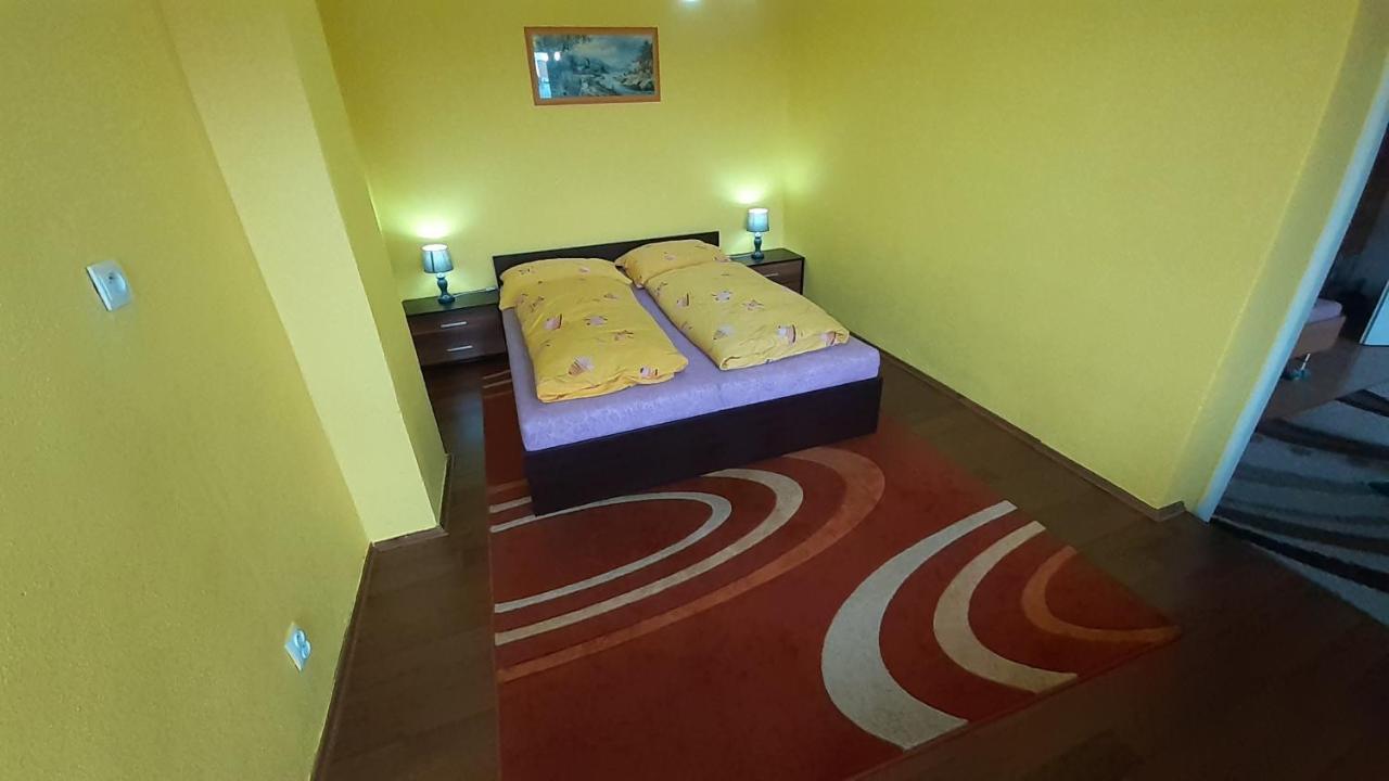 Apartman Kristinka Lendak ภายนอก รูปภาพ