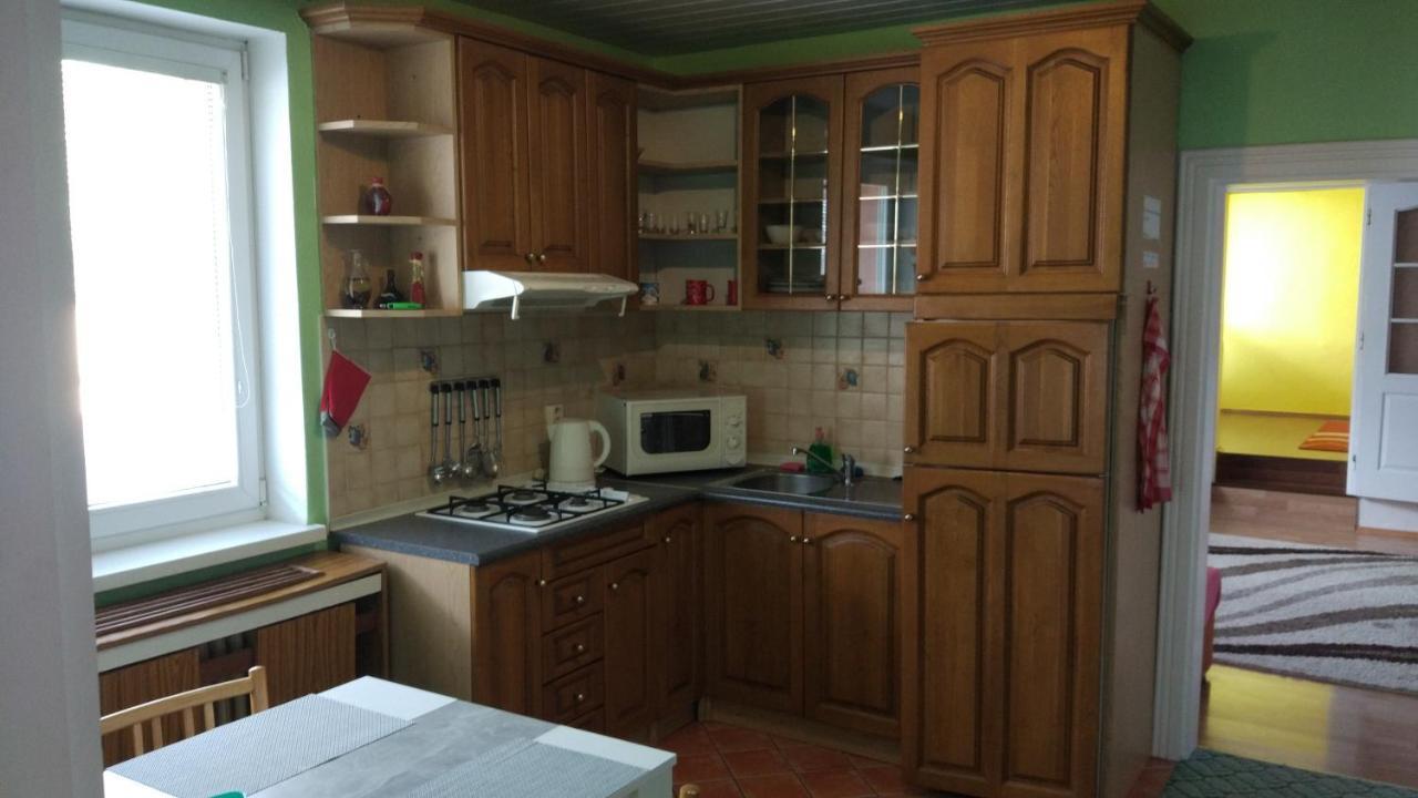 Apartman Kristinka Lendak ภายนอก รูปภาพ